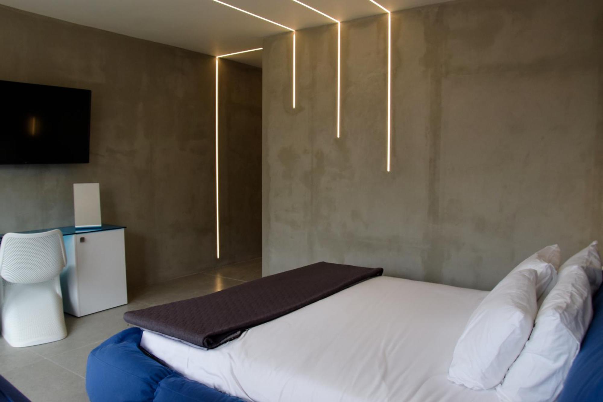 99 Adrianou Apartments Афины Экстерьер фото