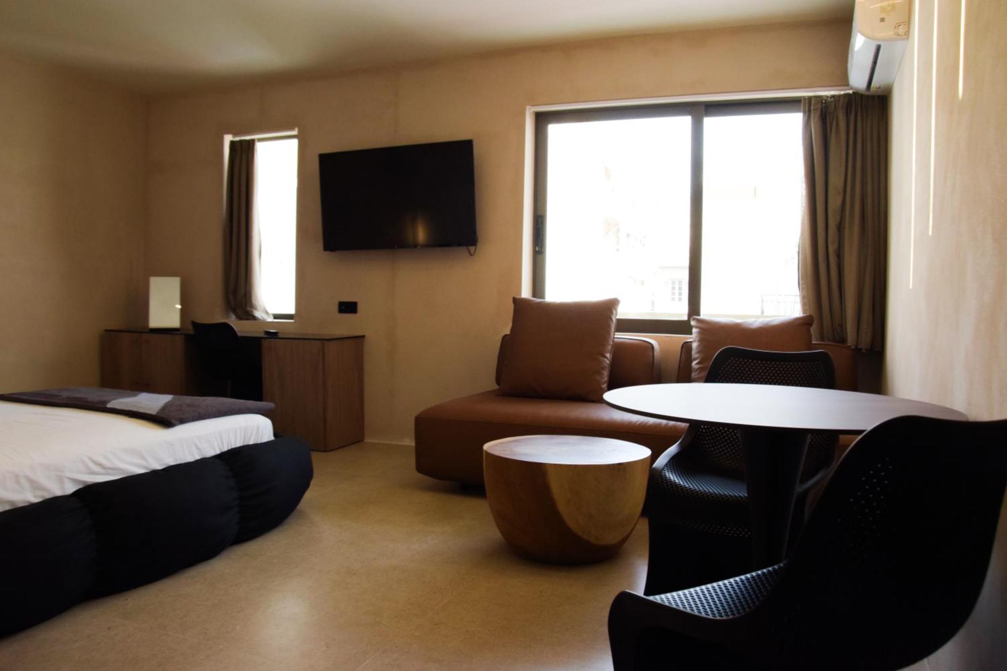99 Adrianou Apartments Афины Экстерьер фото
